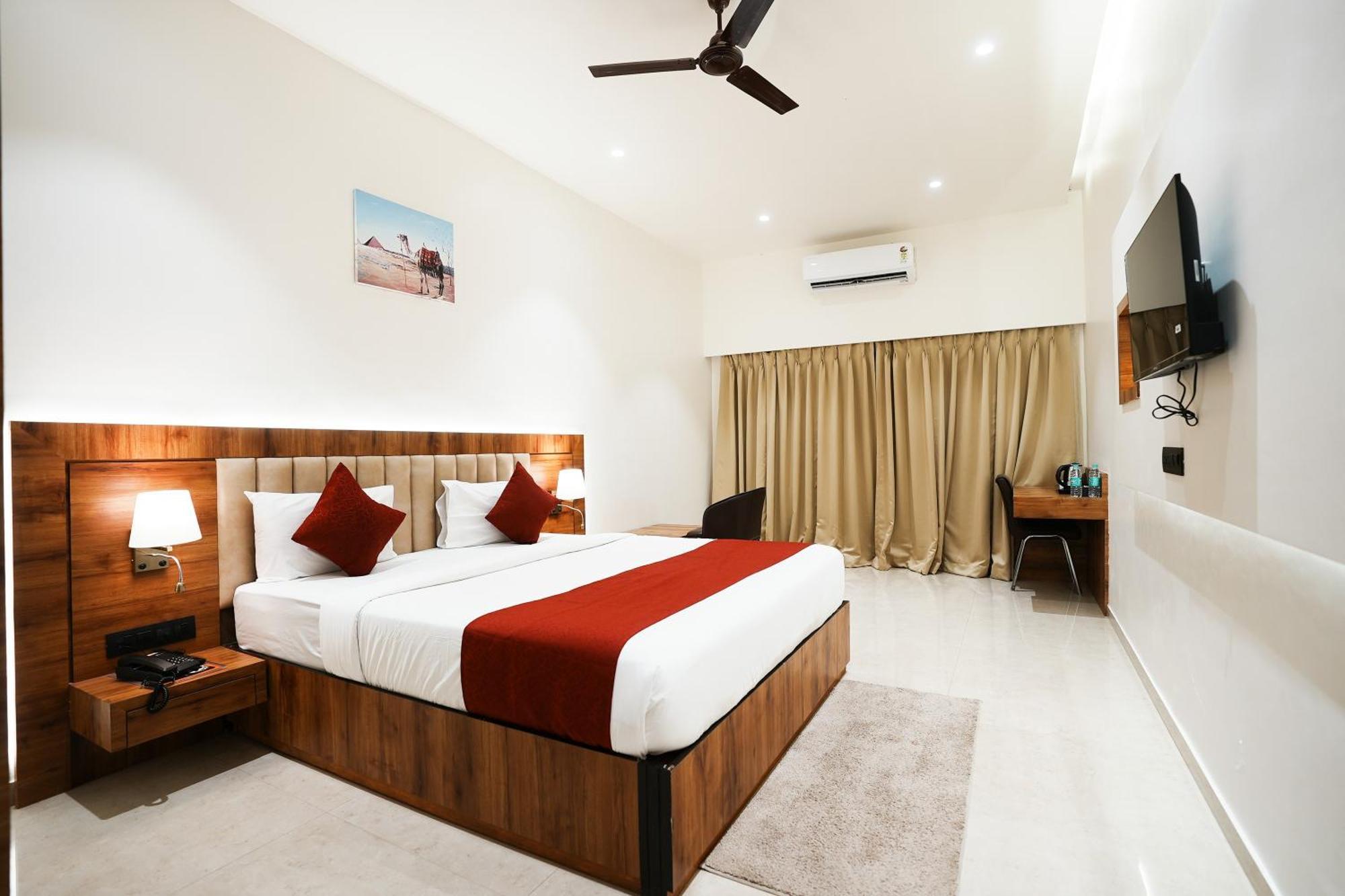Madhav Residency Hotel & Banquet, Kalyan, Mumbai מראה חיצוני תמונה