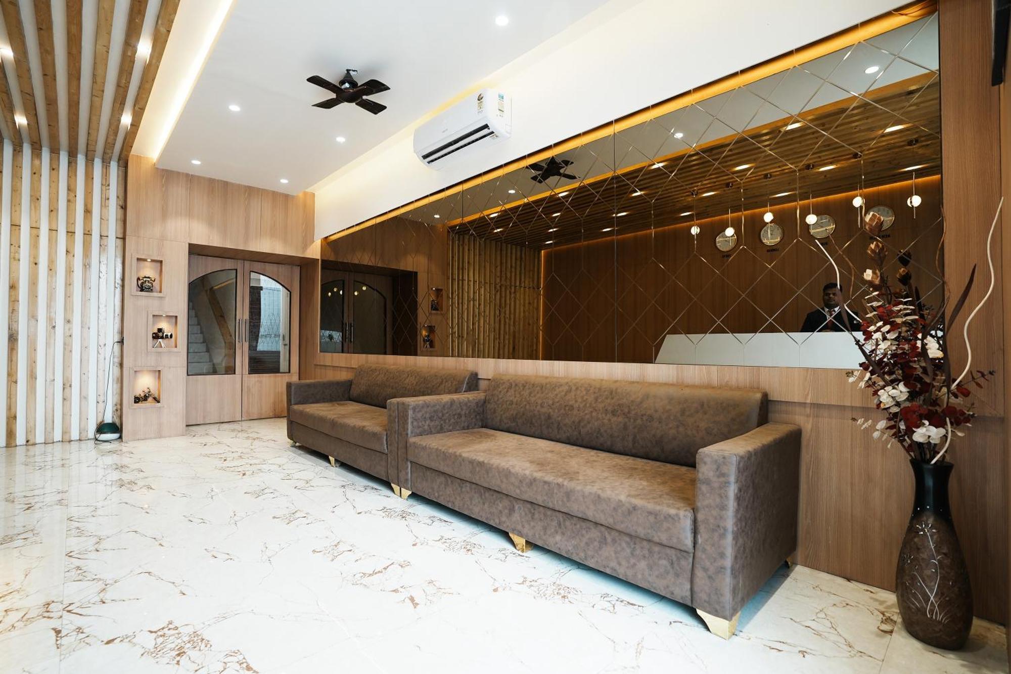 Madhav Residency Hotel & Banquet, Kalyan, Mumbai מראה חיצוני תמונה