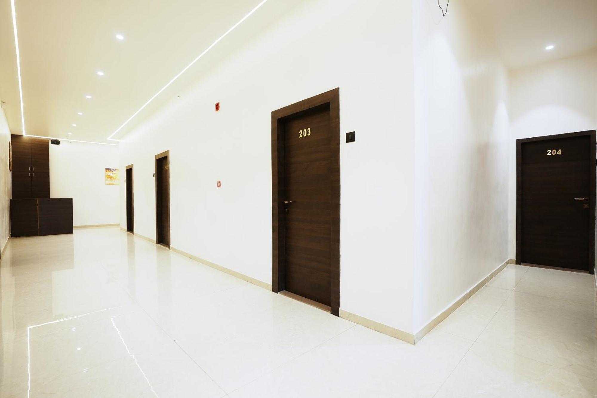 Madhav Residency Hotel & Banquet, Kalyan, Mumbai מראה חיצוני תמונה