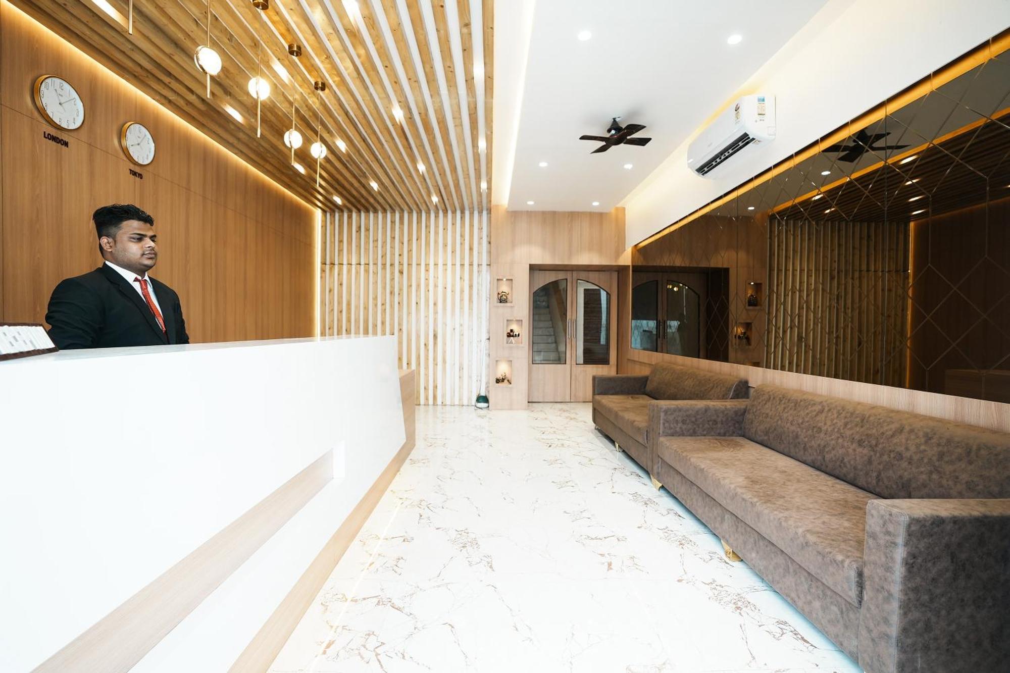 Madhav Residency Hotel & Banquet, Kalyan, Mumbai מראה חיצוני תמונה