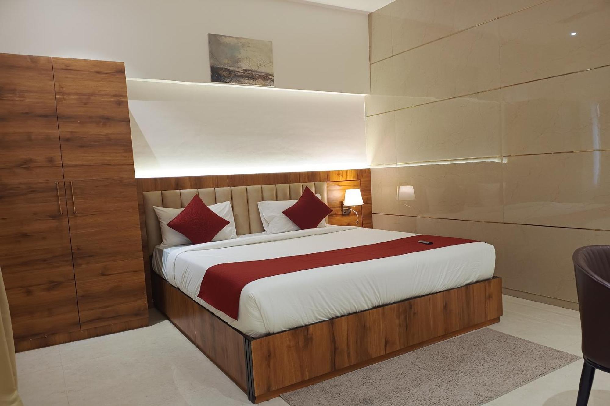 Madhav Residency Hotel & Banquet, Kalyan, Mumbai מראה חיצוני תמונה